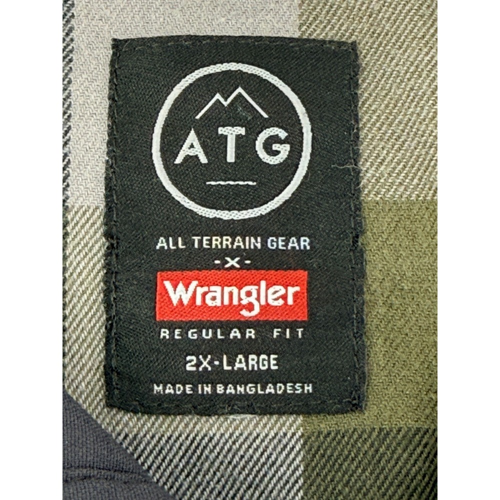 Wrangler ATG Flannel Shirt Jacket Mens 2XL Green Plaid Button‎ Up Outdoor Hiking - Picture 3 of 9